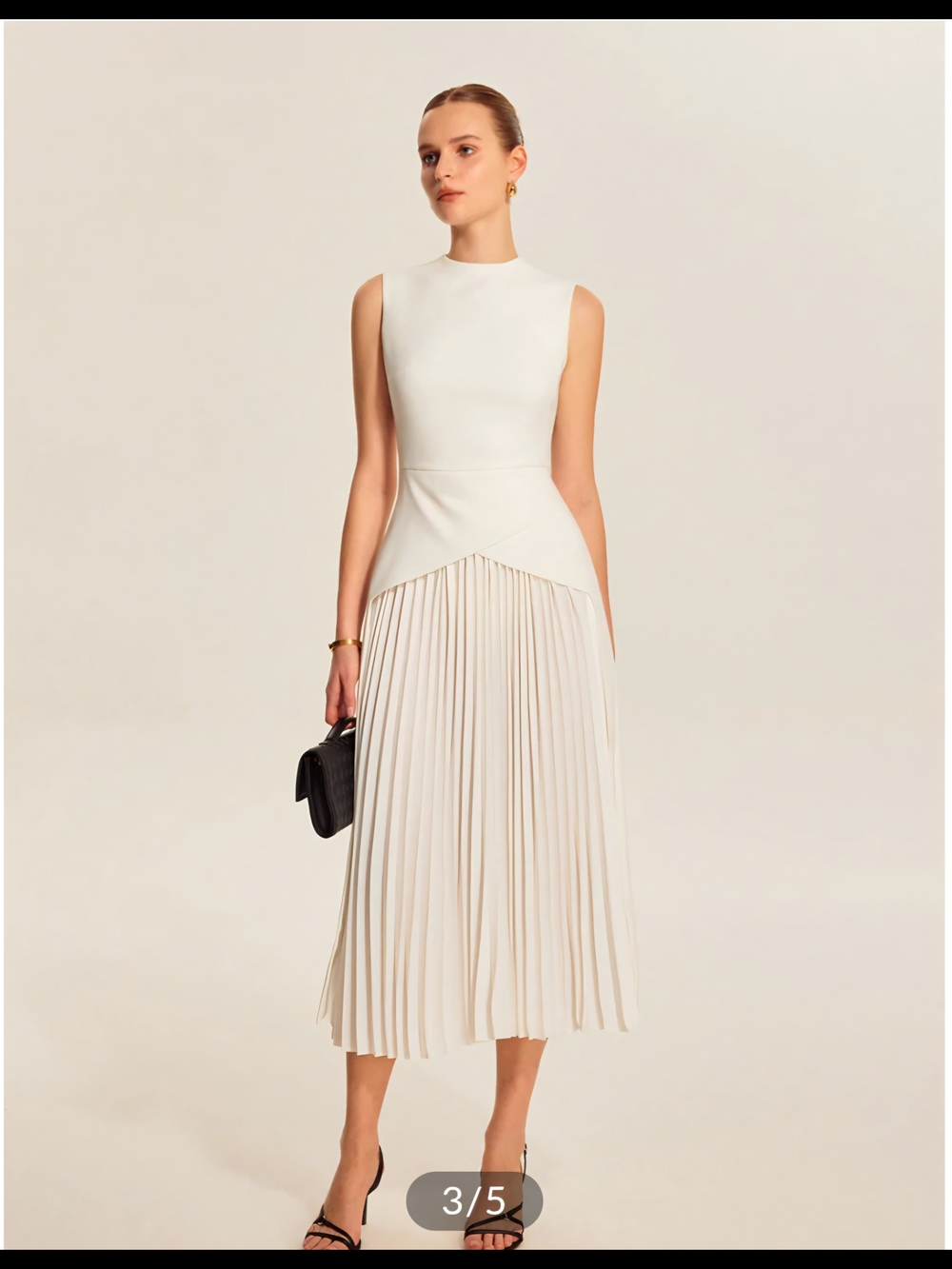 Elegant  Sleeveless Pleated Midi Dress
